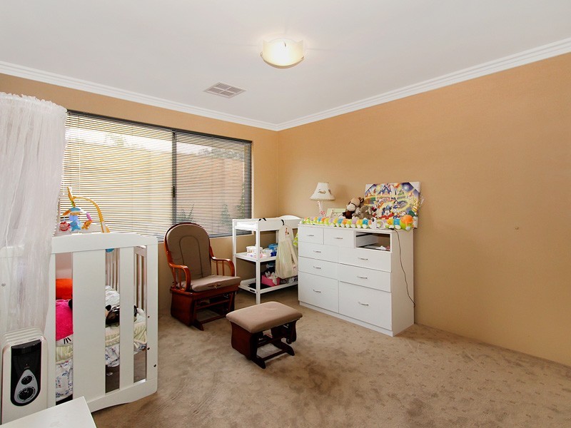 21 Kesiya Turn, Aubin Grove WA 6164