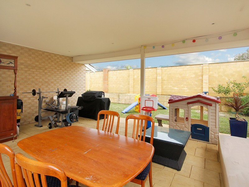 21 Kesiya Turn, Aubin Grove WA 6164