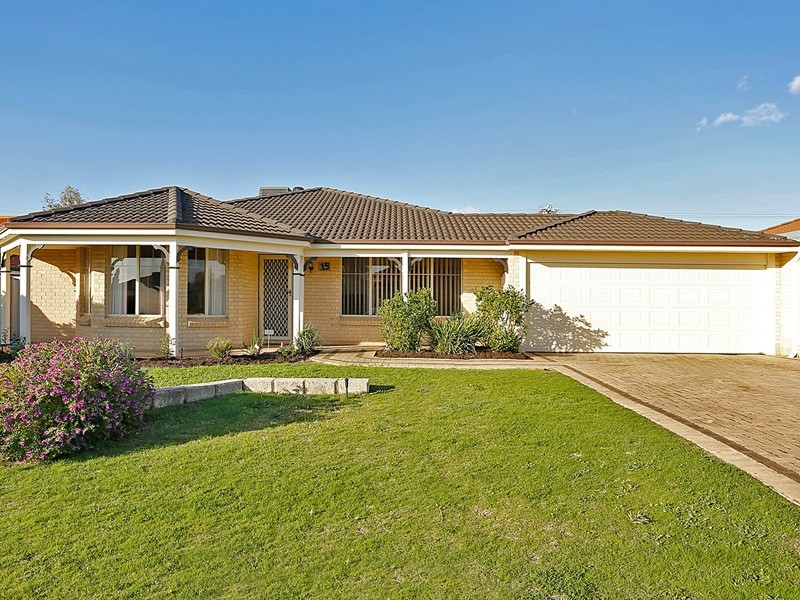 15 Ridge Road, Cockburn Central WA 6164