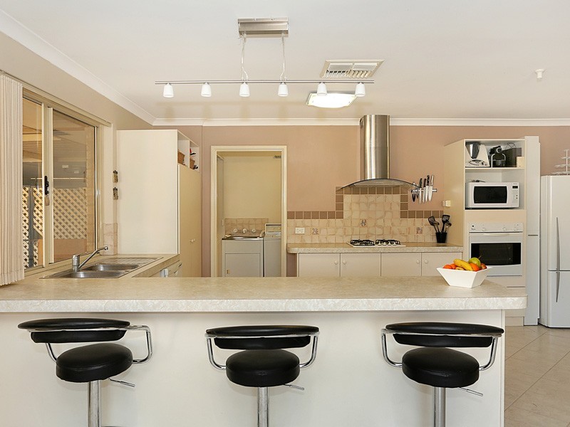 15 Ridge Road, Cockburn Central WA 6164