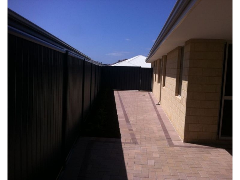 5 Lagoon Pass, Baldivis WA 6171