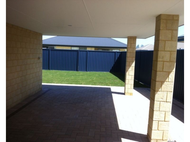 5 Lagoon Pass, Baldivis WA 6171