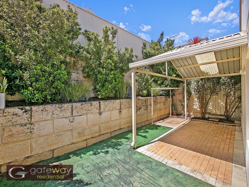 2 Stam Lane, Bicton WA 6157