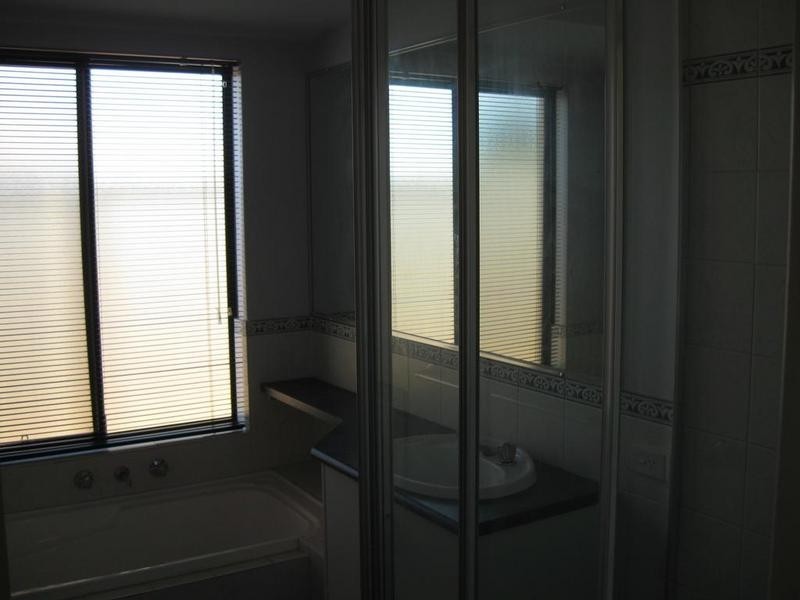 20 Muirfield Avenue, Success WA 6164