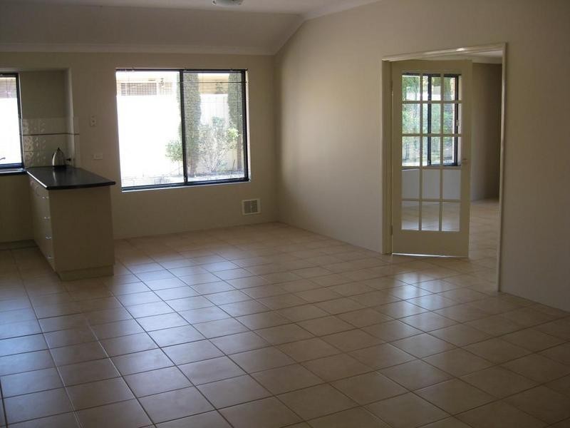 20 Muirfield Avenue, Success WA 6164