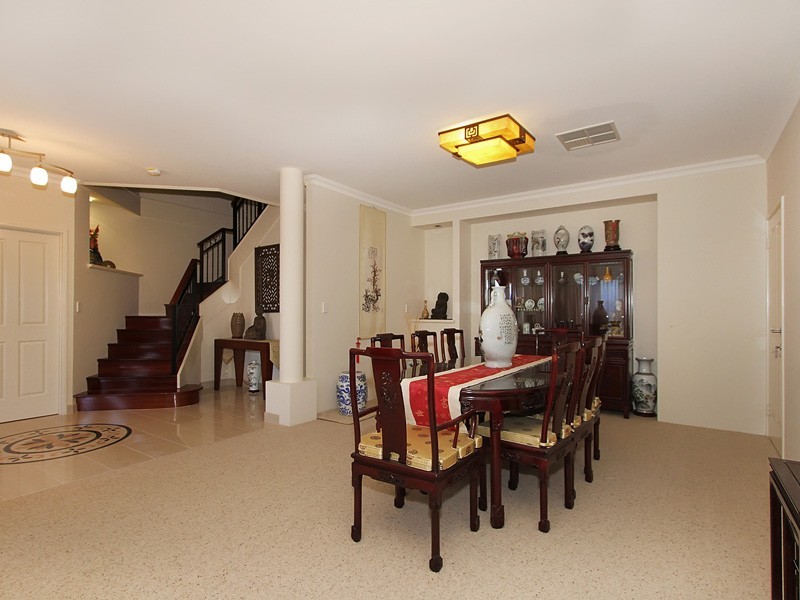 28 Glen Iris Drive, Jandakot WA 6164