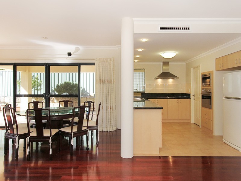 28 Glen Iris Drive, Jandakot WA 6164