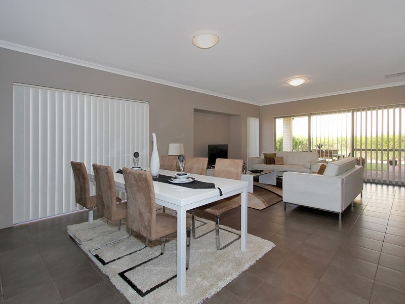 15 Shelduck Pass, Beeliar WA 6164
