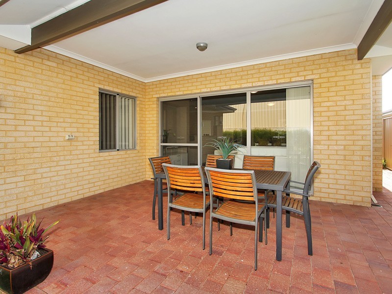 15 Shelduck Pass, Beeliar WA 6164