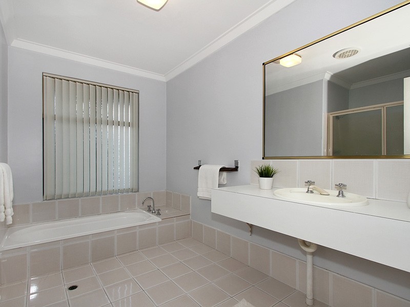 11A Woodlark Place, Willetton WA 6155