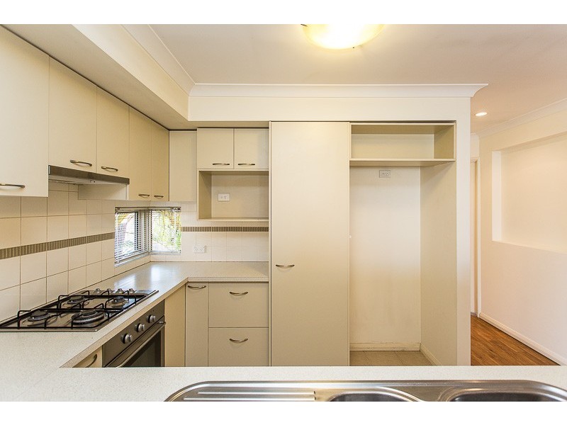 21 Yarra Promenade, Hammond Park WA 6164