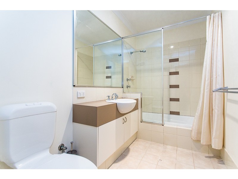 21 Yarra Promenade, Hammond Park WA 6164