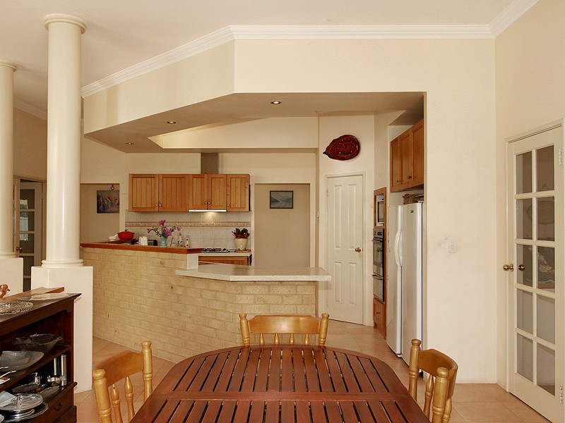 15 Kooralbyn Valley Crescent, Jandakot WA 6164