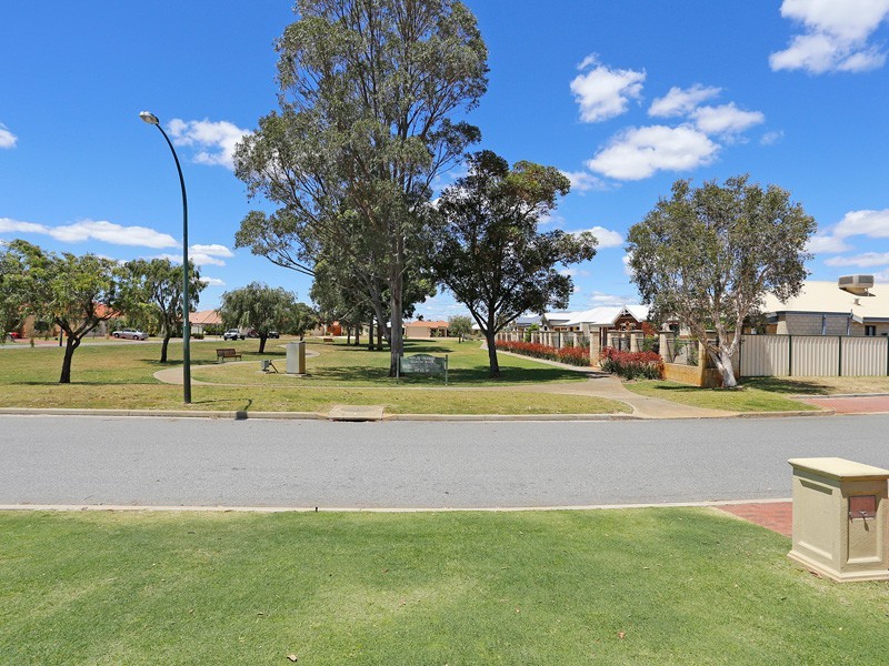 9 Domain Circle, Success WA 6164