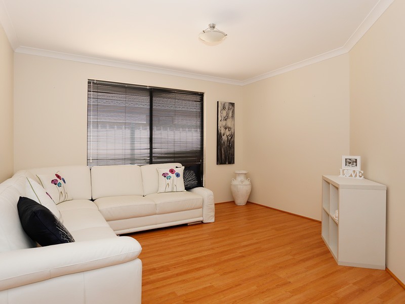 9 Domain Circle, Success WA 6164