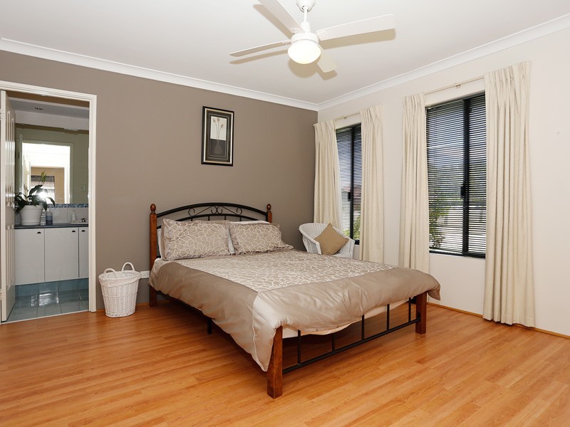 9 Domain Circle, Success WA 6164