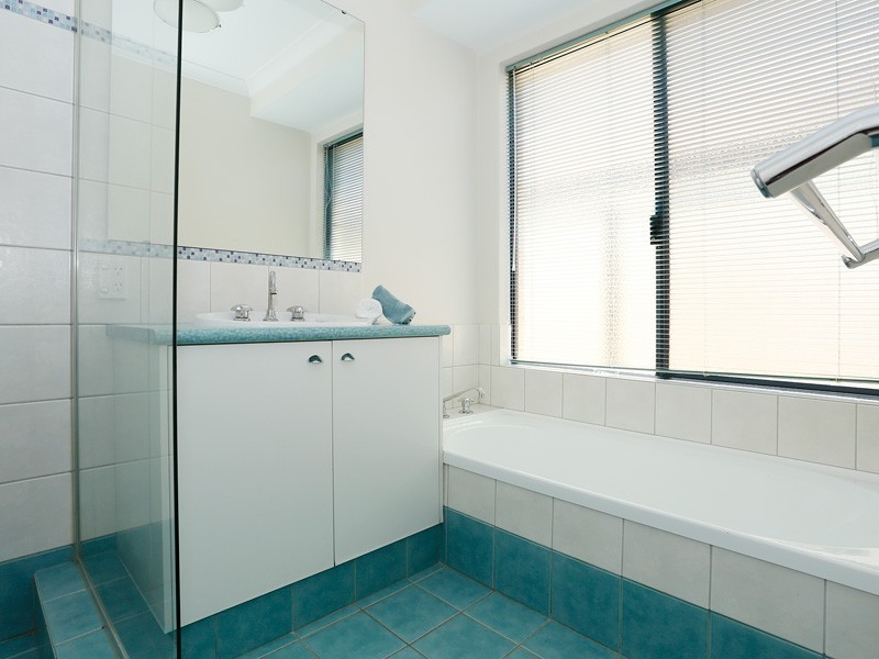 9 Domain Circle, Success WA 6164