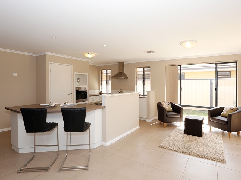 4 Madison Link, Success WA 6164