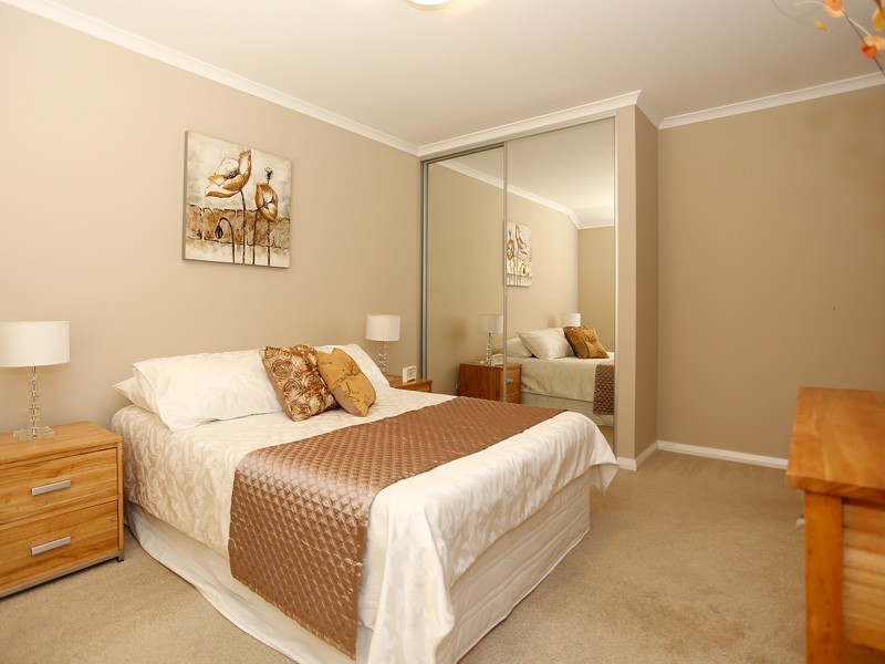 4 Madison Link, Success WA 6164