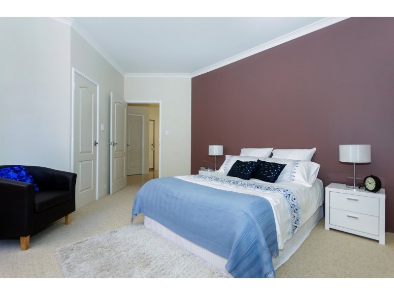 4/12 Boyd Crescent, Hamilton Hill WA 6163