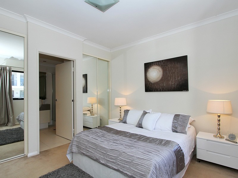 33/2 Stockton Bend, Cockburn Central WA 6164