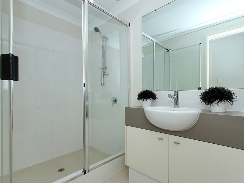 33/2 Stockton Bend, Cockburn Central WA 6164