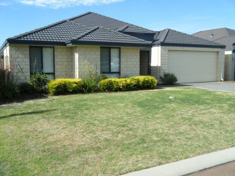11 Grampian Crescent, Aubin Grove WA 6164