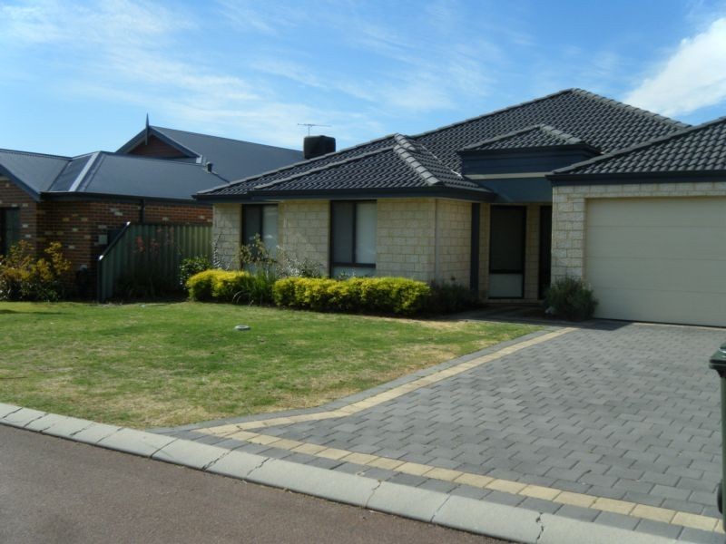 11 Grampian Crescent, Aubin Grove WA 6164