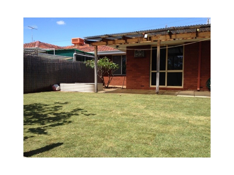 43B Hamilton Road, Hamilton Hill WA 6163