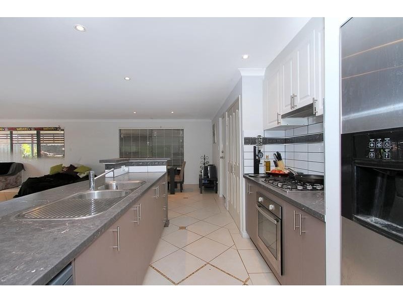 40 Seville Way, Aubin Grove WA 6164