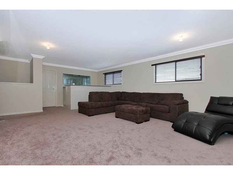 40 Seville Way, Aubin Grove WA 6164