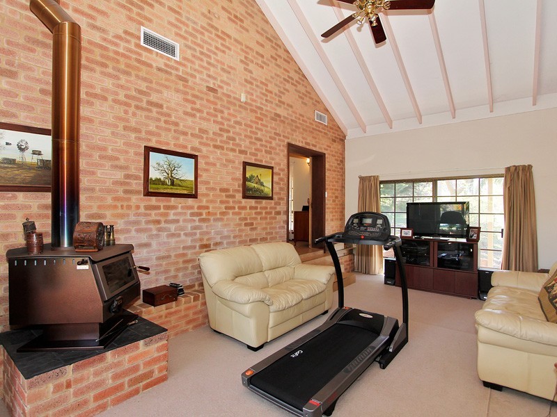 23 Glendale Crescent, Jandakot WA 6164