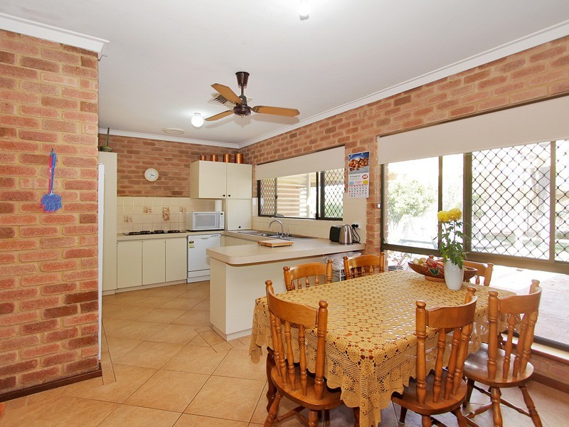 23 Glendale Crescent, Jandakot WA 6164