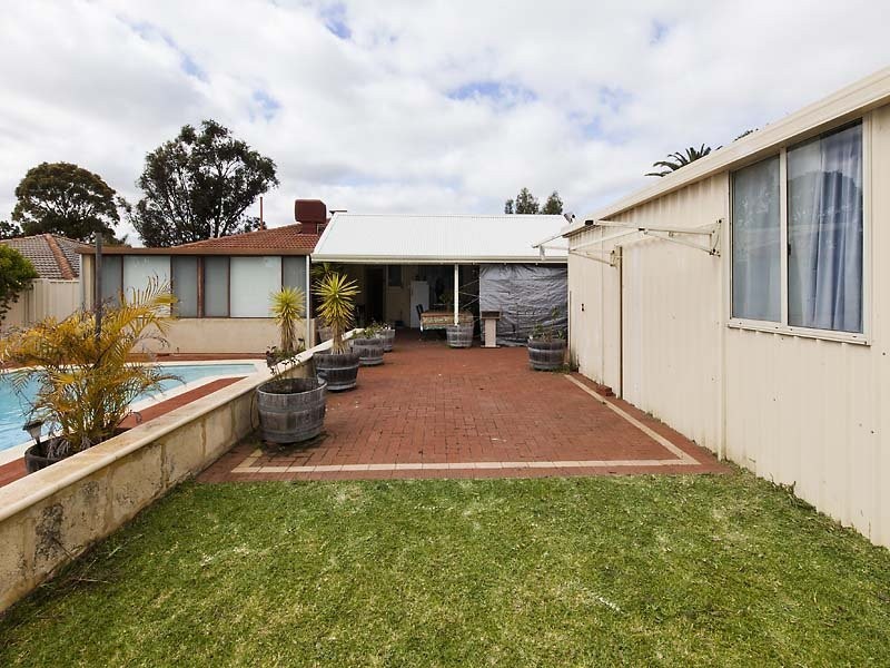 40 Davies Crescent, Kardinya WA 6163