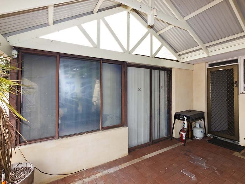 40 Davies Crescent, Kardinya WA 6163