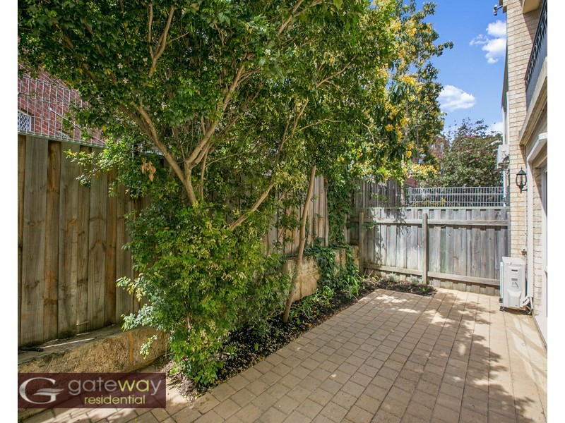 2/10 Hurstford Close, Peppermint Grove WA 6011