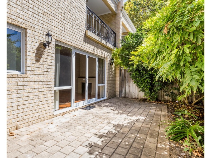 2/10 Hurstford Close, Peppermint Grove WA 6011