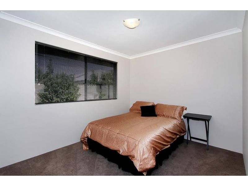 16 Kinloch Pass, Aubin Grove WA 6164