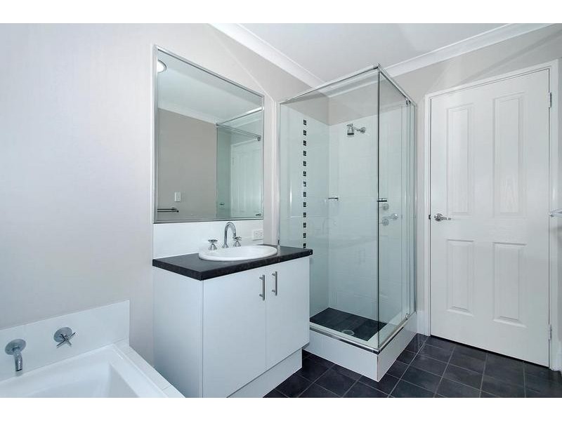 16 Kinloch Pass, Aubin Grove WA 6164