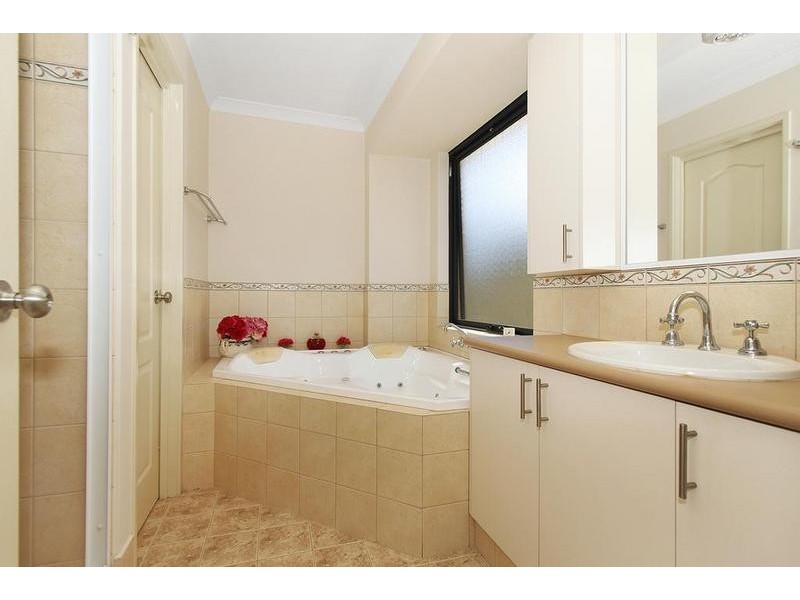 12 Cape Range Crescent, Aubin Grove WA 6164