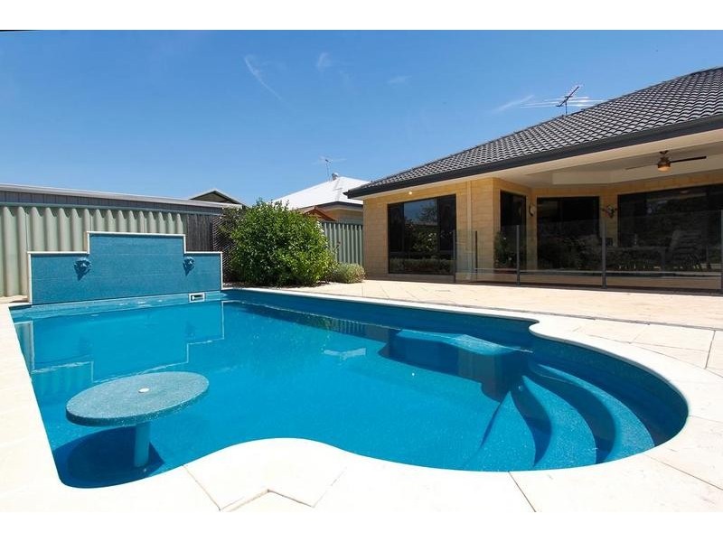 12 Cape Range Crescent, Aubin Grove WA 6164