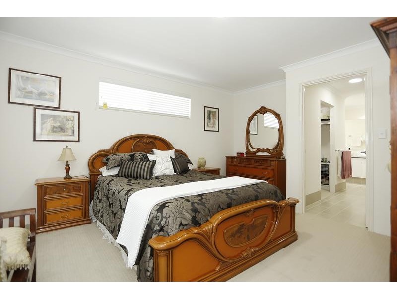 6 Hartz Way, Wandi WA 6167