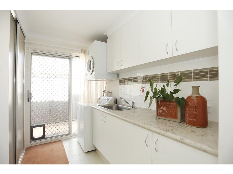 6 Hartz Way, Wandi WA 6167