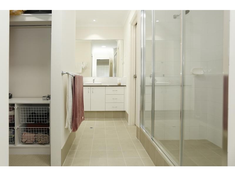 6 Hartz Way, Wandi WA 6167