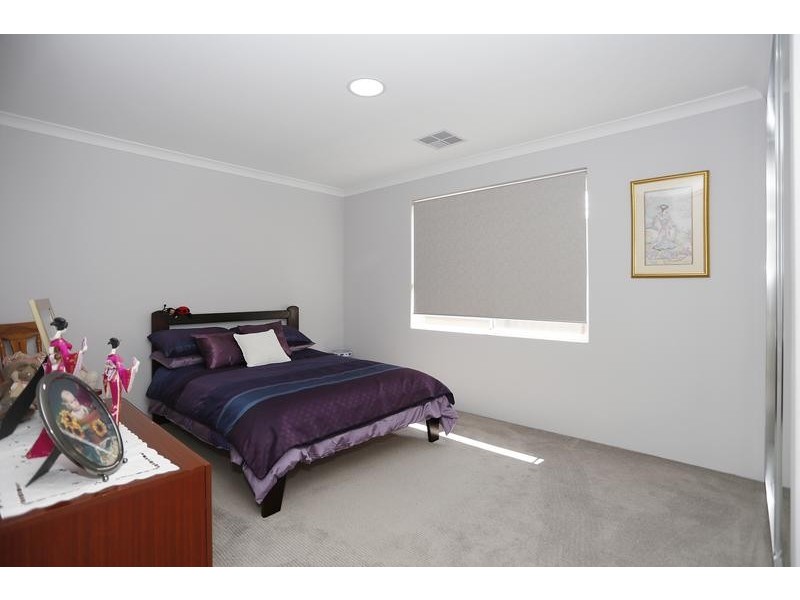 6 Hartz Way, Wandi WA 6167