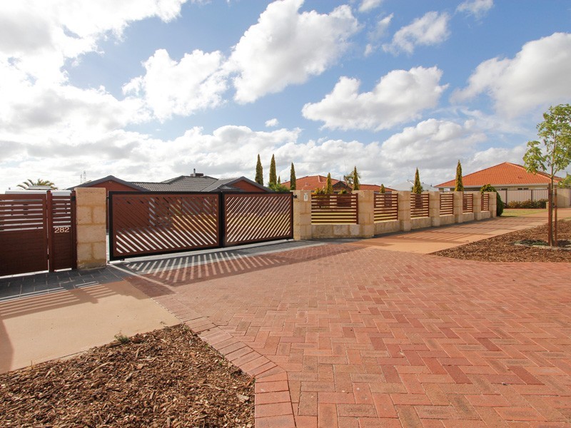 282 Lyon Road, Aubin Grove WA 6164