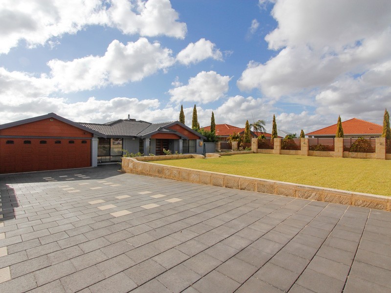 282 Lyon Road, Aubin Grove WA 6164
