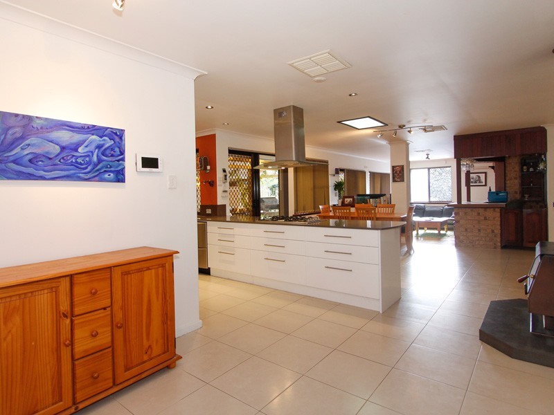 282 Lyon Road, Aubin Grove WA 6164