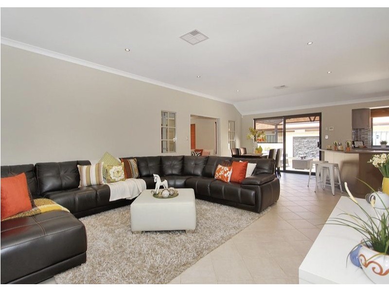 20 Kurrajong Approach, Atwell WA 6164