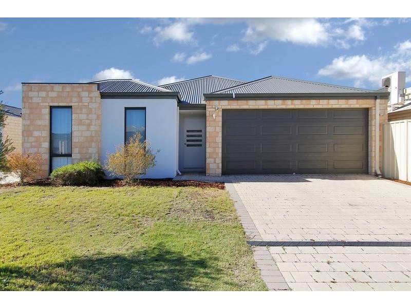 1/12 Peppermint Gardens, Aubin Grove WA 6164